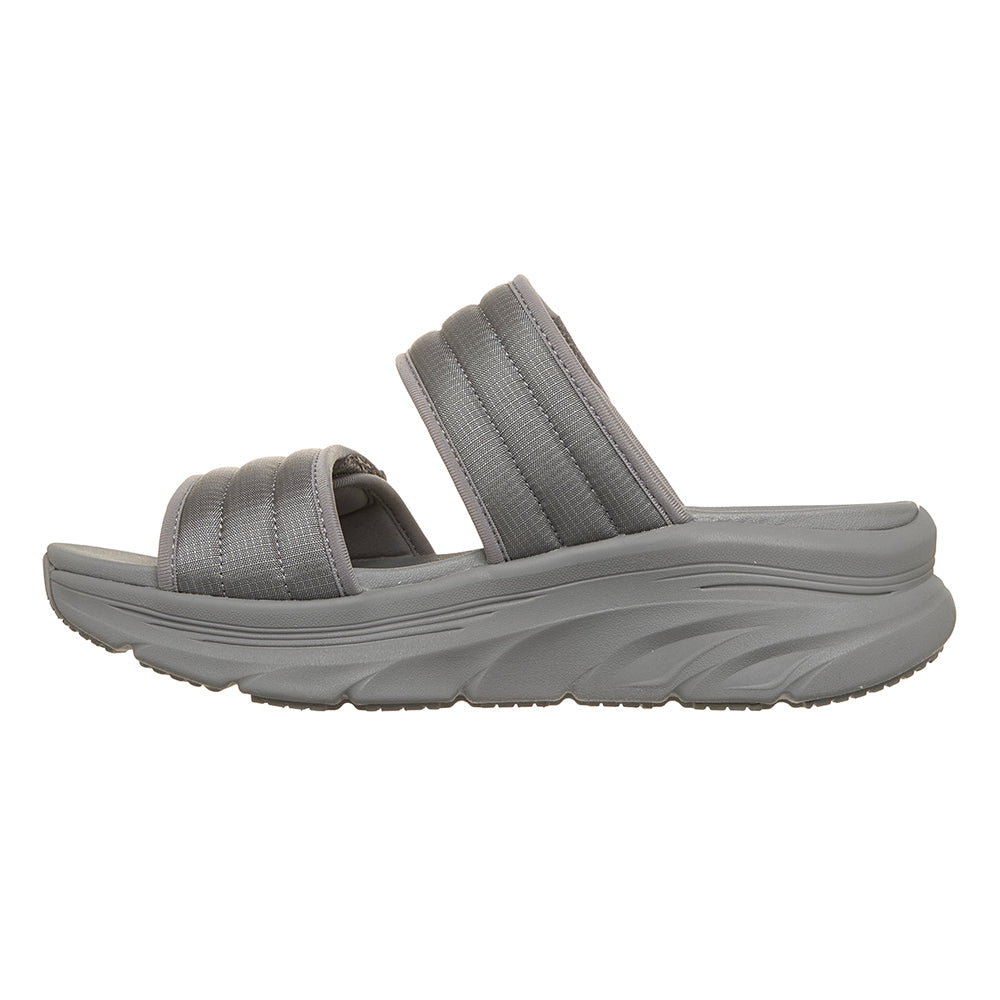 SKECHERS Sport Comfort: Relaxed Fit®: D'Lux Walker - Poolside Perfect Women's Sandals - Supersports Thailand
