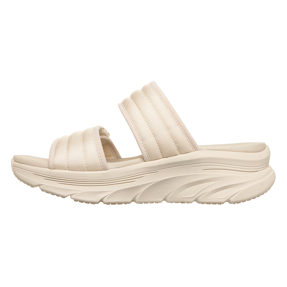 SKECHERS Sport Comfort: Relaxed Fit®: D'Lux Walker - Poolside Perfect Women's Sandals - Supersports Thailand