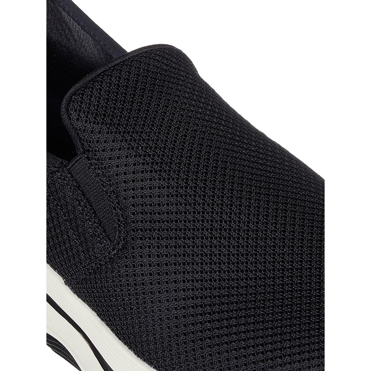 SKECHERS Hands Free Slip-ins®: GO WALK® Arch Fit® 2.0 - Hands Free 2 Men's Training Shoes - Supersports Thailand Supersports Thailand