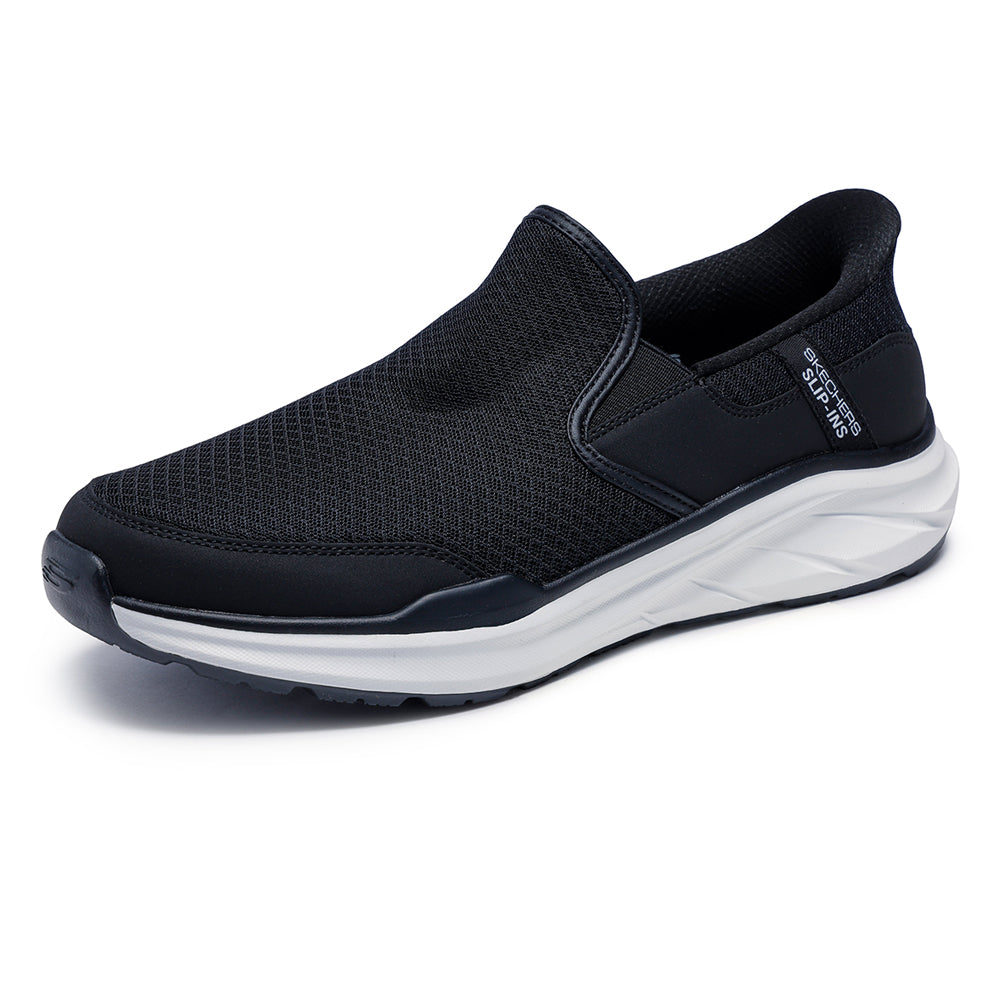 SKECHERS Hands Free Slip-ins® Relaxed Fit®: Equalizer 6.0 - Stoaver Men's Lifestyle Shoes - Supersports Thailand Supersports Thailand