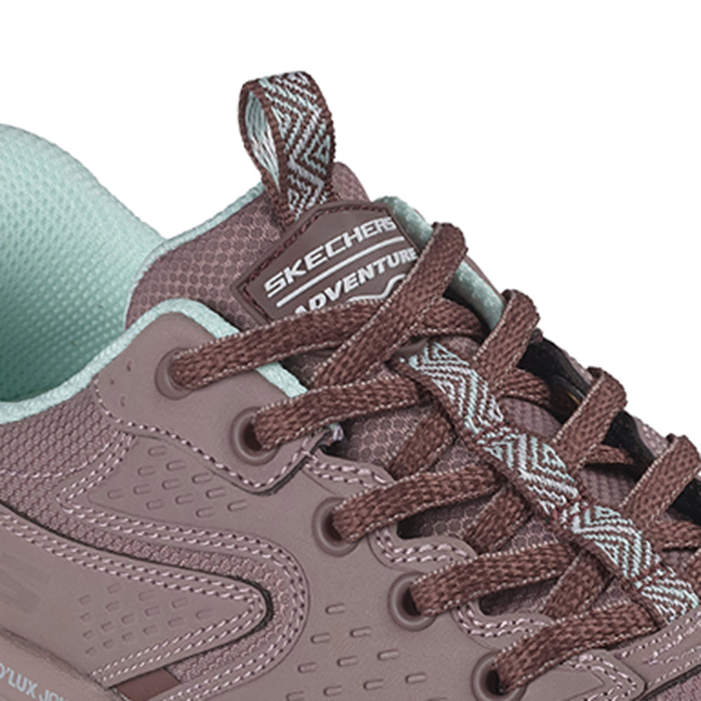 SKECHERS Hands Free Slip-ins Relaxed Fit: D'Lux Journey - Talon Summit รองเท้าลำลองผู้หญิง Supersports Thailand