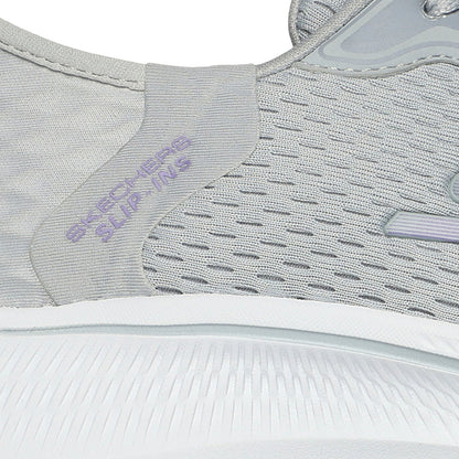 SKECHERS Hands Free Slip-ins®: GO RUN Consistent 2.0™ - Endure  รองเท้าวิ่งผู้หญิง