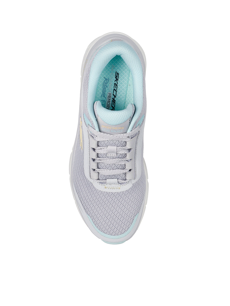 SKECHERS Relaxed Fit®: D'Lux Walker® 2.0 - Classic Stroll Women's Lifestyle Shoes - Supersports Thailand