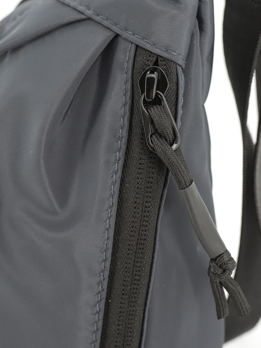 SPIKE Rome Unisex Crossbody Bag - Supersports Thailand