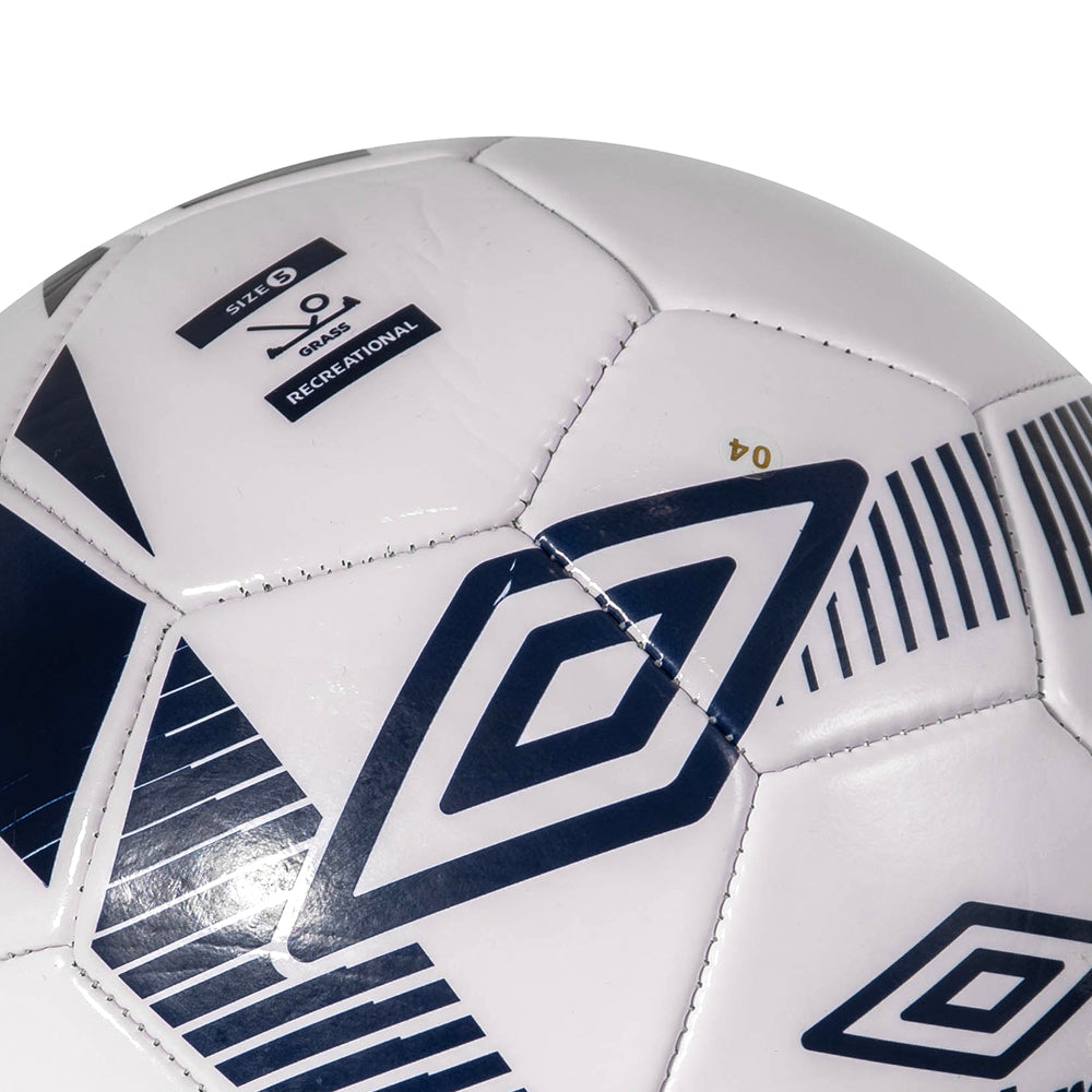 SUPREME Umbro Soccer Ball サッカーボール ホワイト Supreme 【数量限定特別価格】 新品 シュプリーム SUPREME Umbro