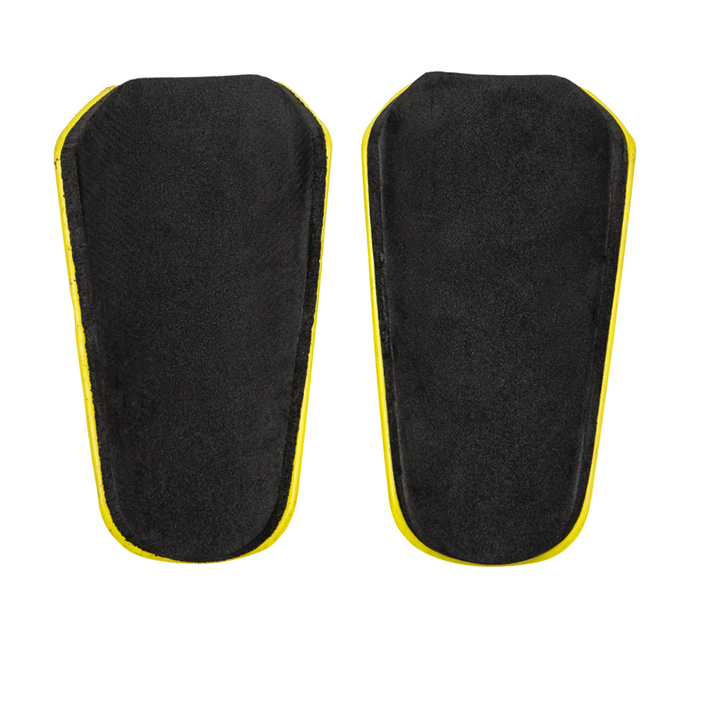 UMBRO Formation Men's Football Shin Guards - Supersports Thailand