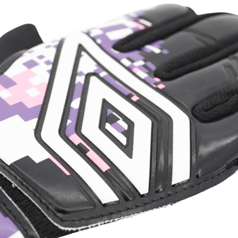 UMBRO Formation Men's Goalkeeper Gloves - Supersports Thailand