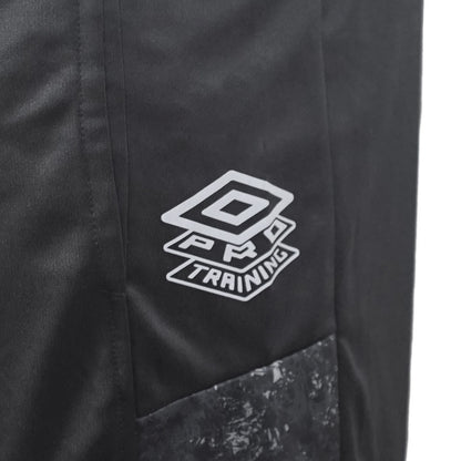 UMBRO Pro Training Active กางเกงออกกำลังกายขาสั้นผู้ชาย