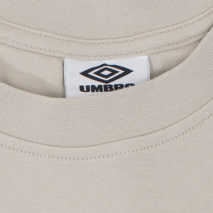 UMBRO Away Days เสื้อยืดฟุตบอลผู้ชาย
