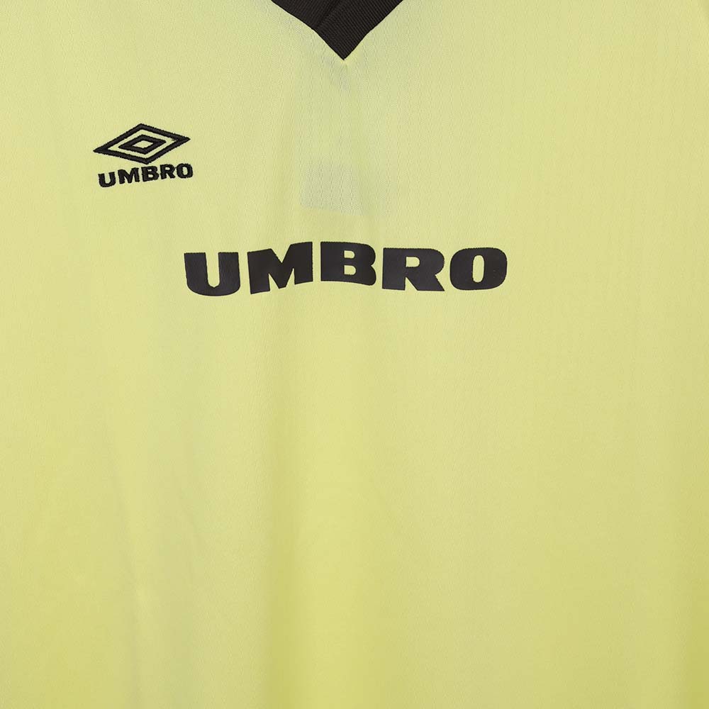 UMBRO Taped Men's Football Jersey - Supersports Thailand