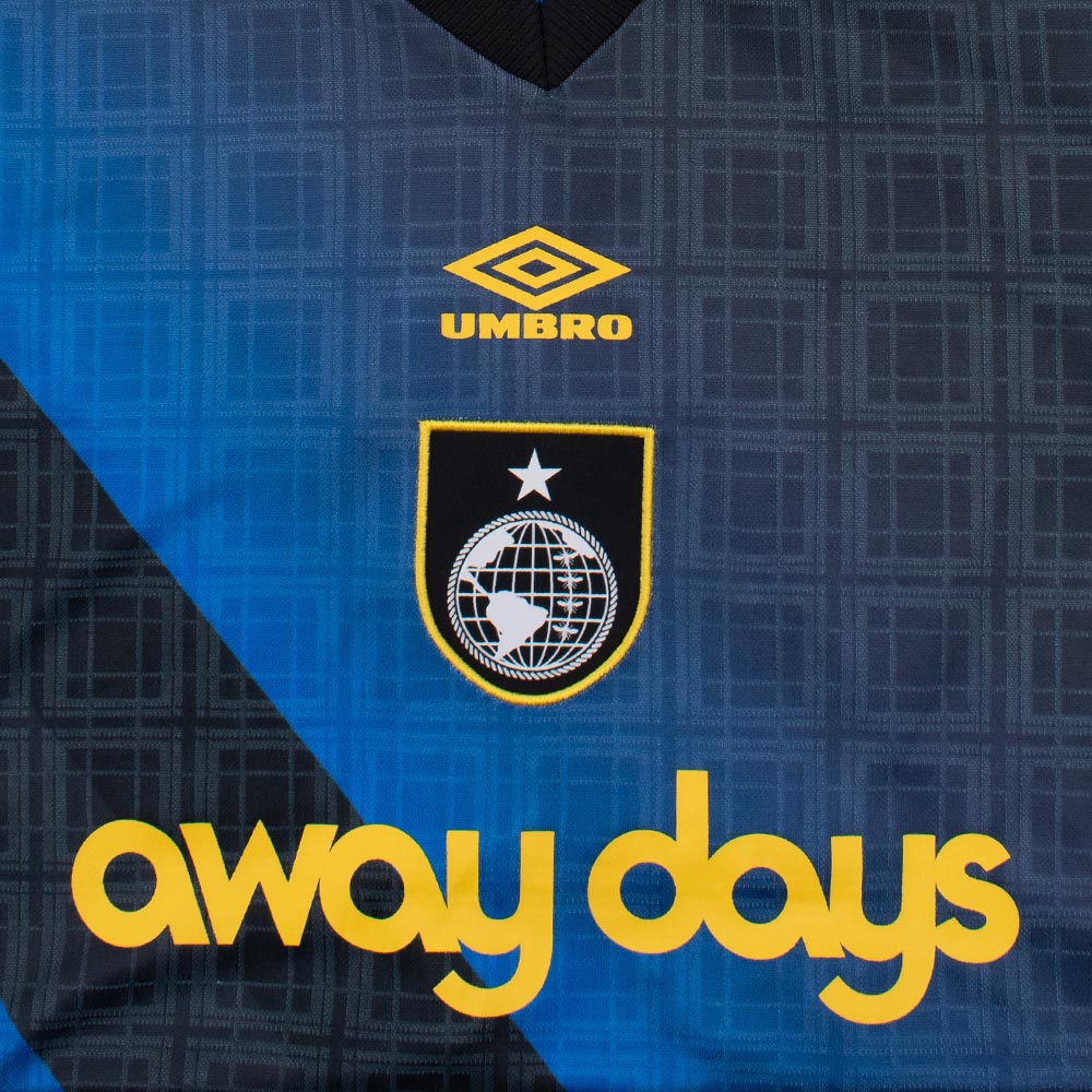 UMBRO Printed Football เสื้อฟุตบอลผู้ชาย Supersports Thailand