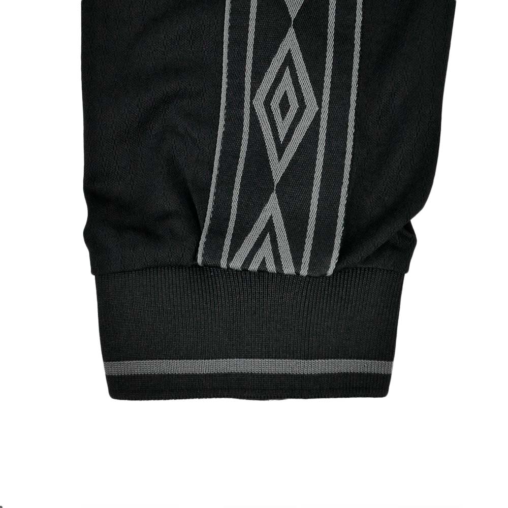 UMBRO Taped Long Sleeve Men's Football T-Shirt - Supersports Thailand