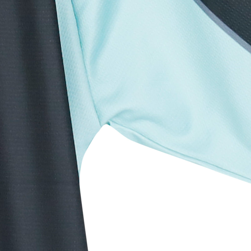 UMBRO Essential Men's Football Jersey - Supersports Thailand Supersports Thailand