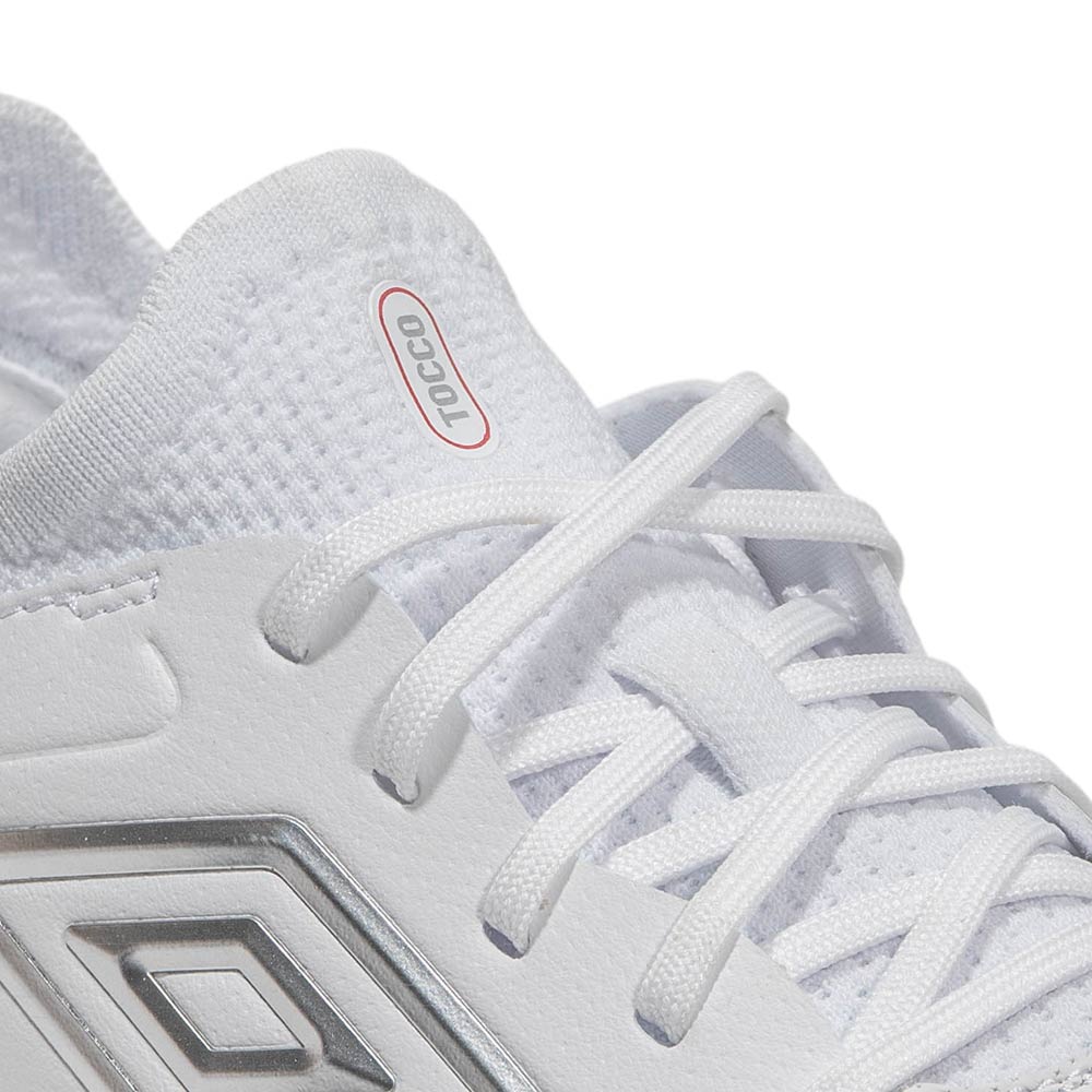 UMBRO Tocco V Pro FG รองเท้าฟุตบอลผู้ชาย