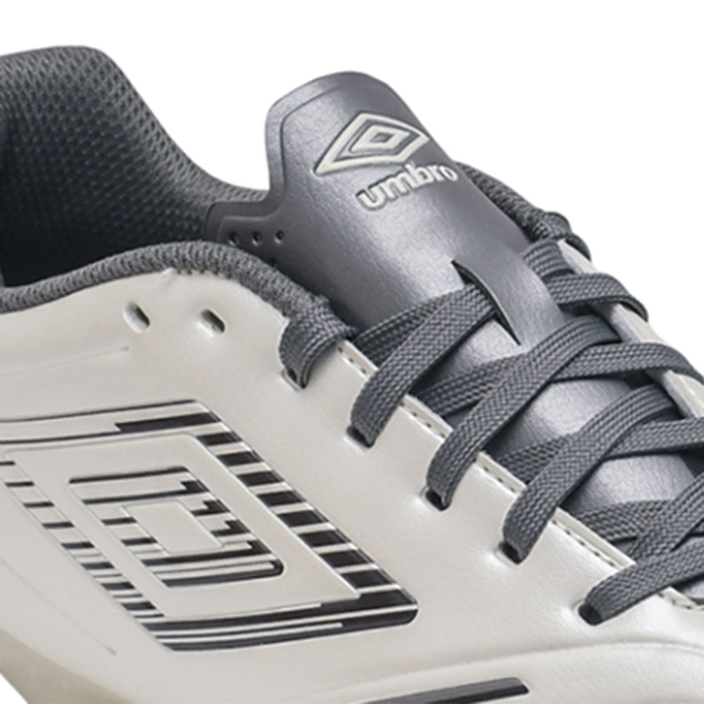 UMBRO Tocco VI Team FG Men's Football Shoes - Supersports Thailand