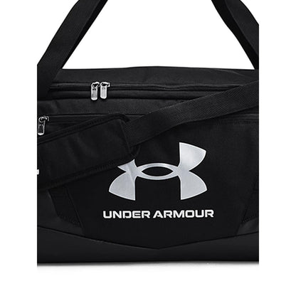 UNDER ARMOUR Undeniable 5.0 Medium กระเป๋ายิมทรงหมอนผู้ใหญ่