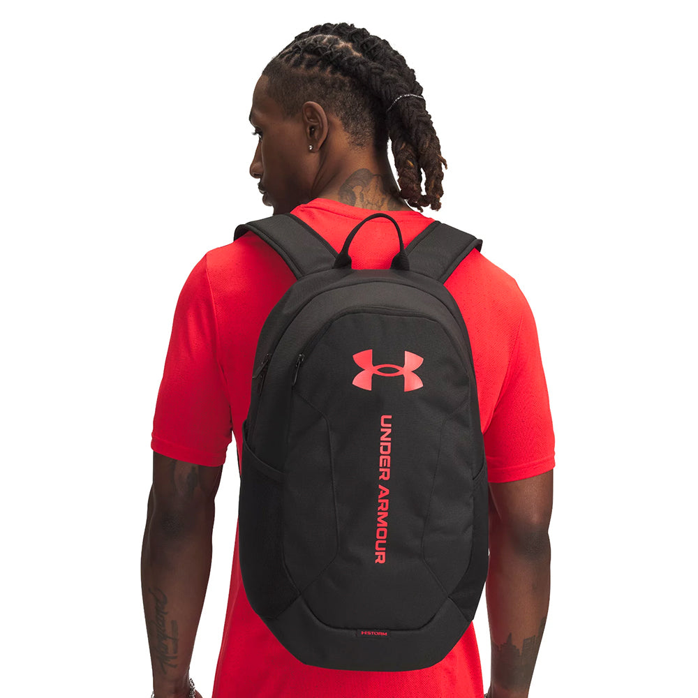 UNDER ARMOUR Hustle Lite กระเป๋าเป้ผู้ใหญ่
