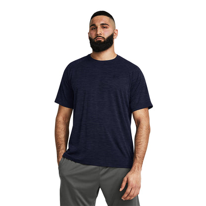UNDER ARMOUR Tech™ Textured เสื้อออกกำลังกายผู้ชาย
