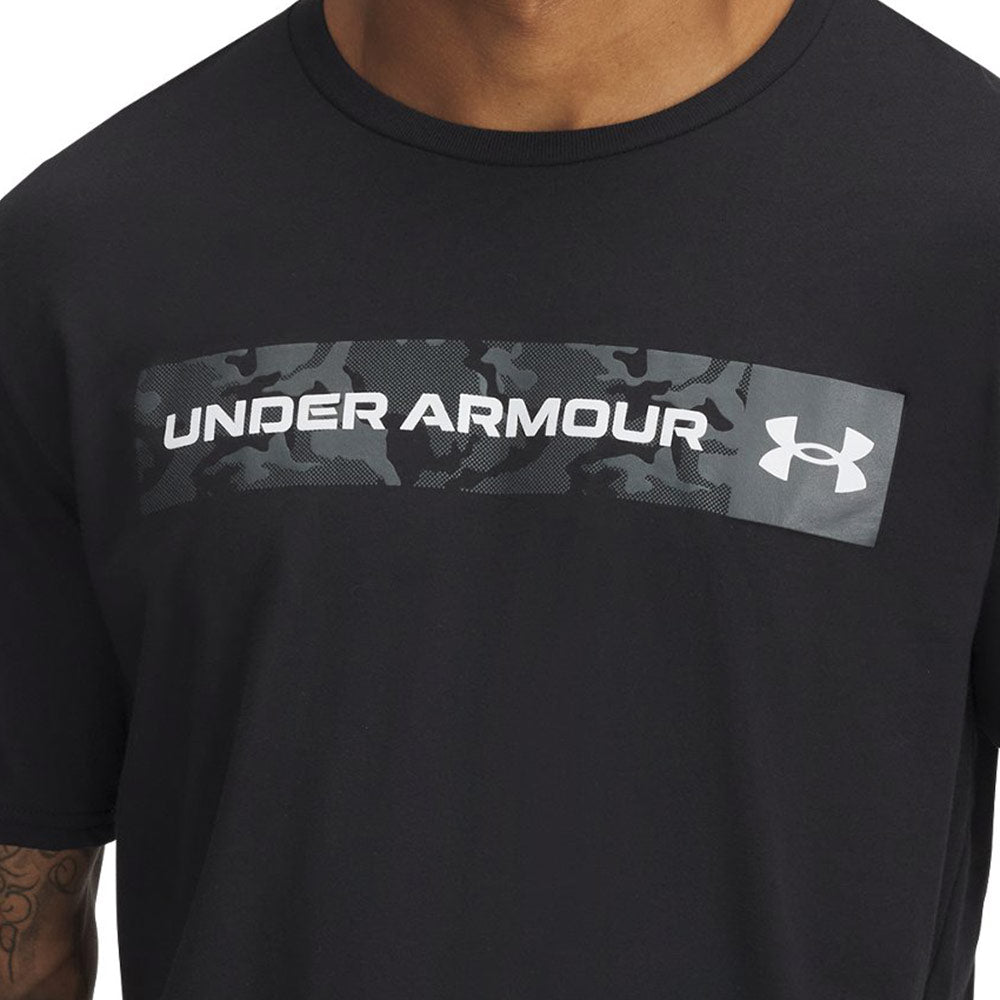 UNDER ARMOUR Camo Chest Stripe Men's Training T-Shirt