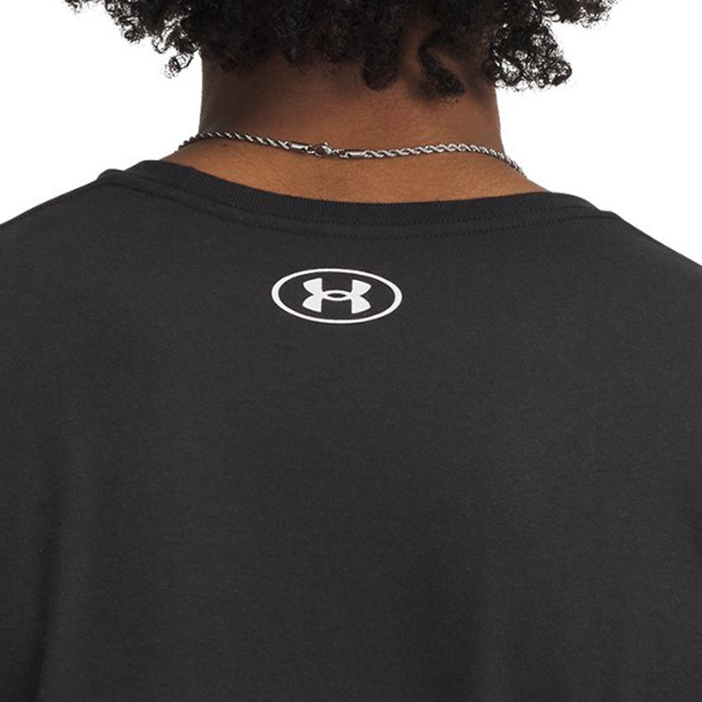 UNDER ARMOUR Stacked Logo เสื้อออกกำลังกายผู้ชาย