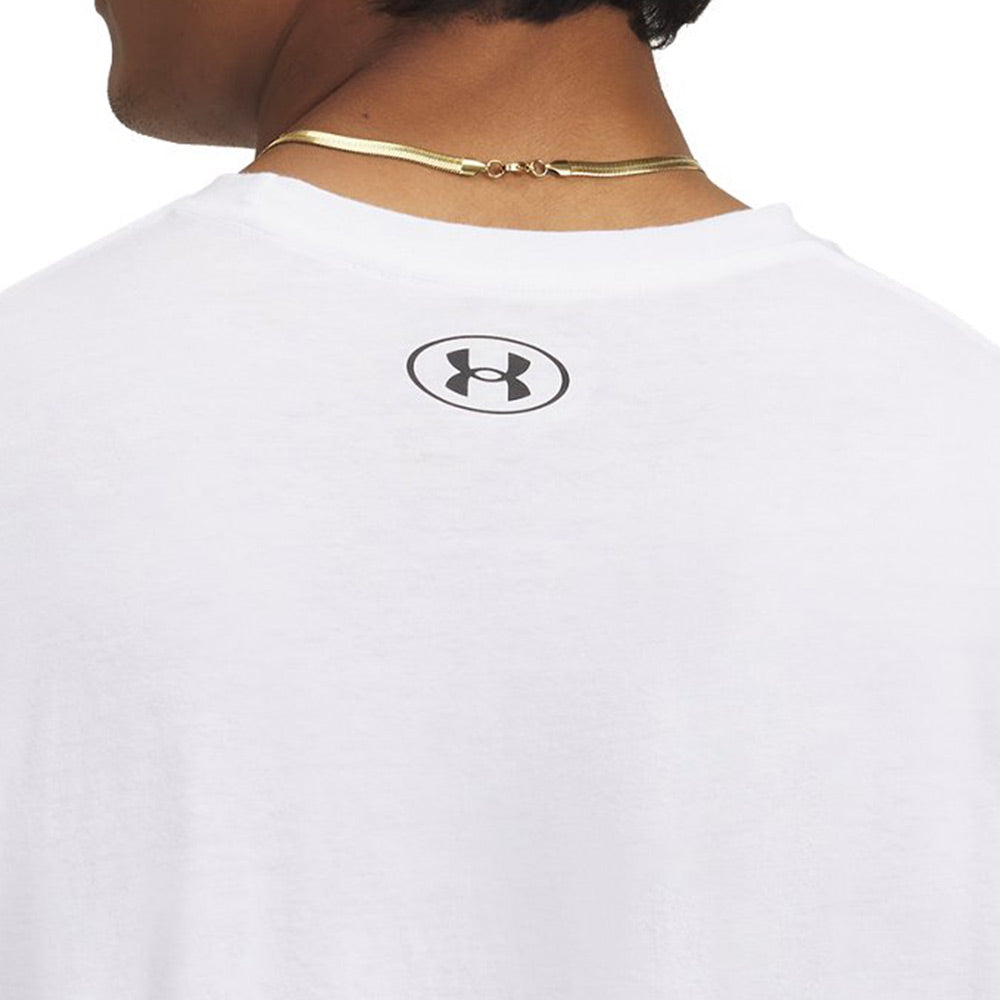 UNDER ARMOUR Stacked Logo เสื้อออกกำลังกายผู้ชาย