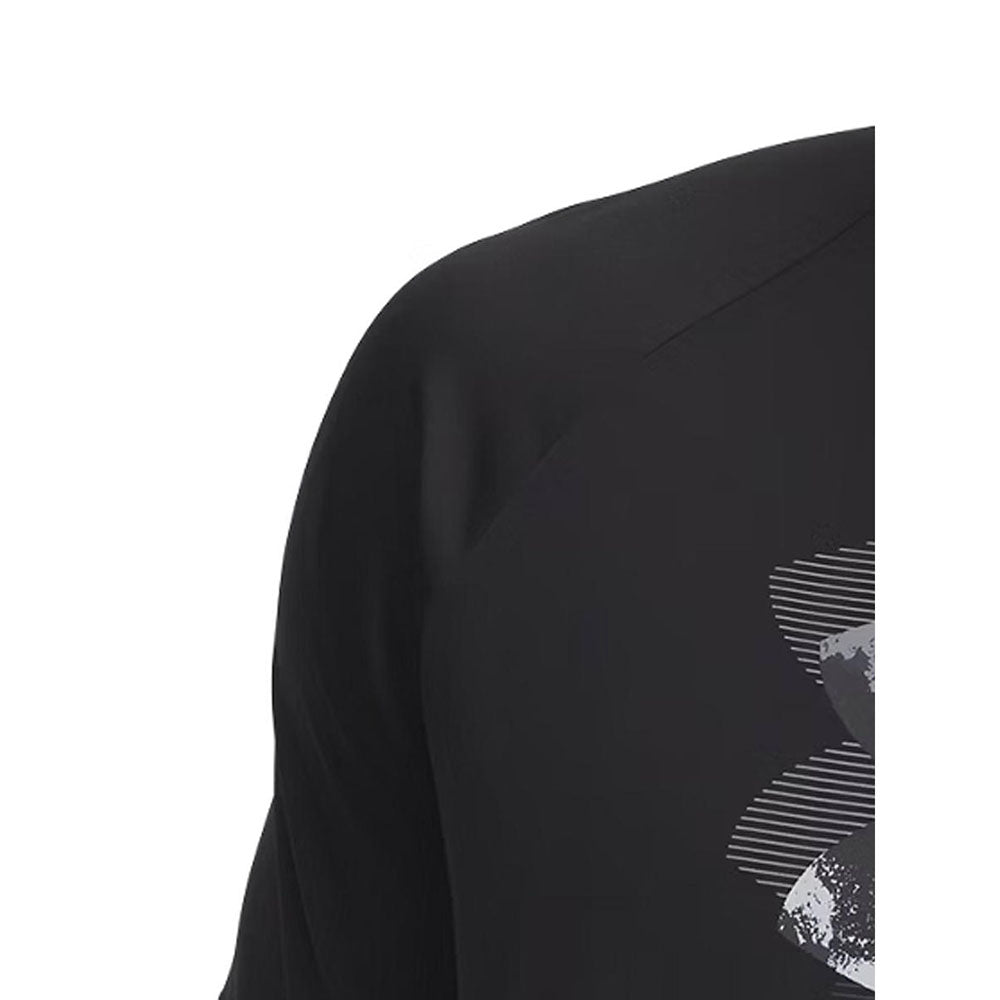 UNDER ARMOUR Tech™ Print Fill เสื้อออกกำลังกายผู้ชาย