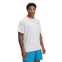 UNDER ARMOUR Tech™ Textured เสื้อออกกำลังกายผู้ชาย