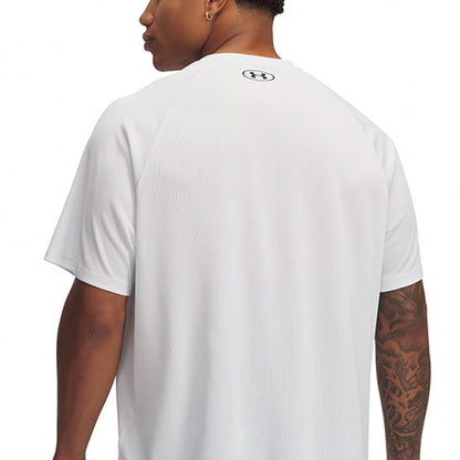UNDER ARMOUR Tech™ Textured เสื้อออกกำลังกายผู้ชาย