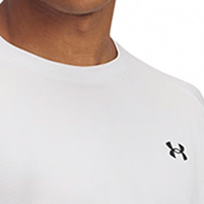 UNDER ARMOUR Tech™ Textured เสื้อออกกำลังกายผู้ชาย