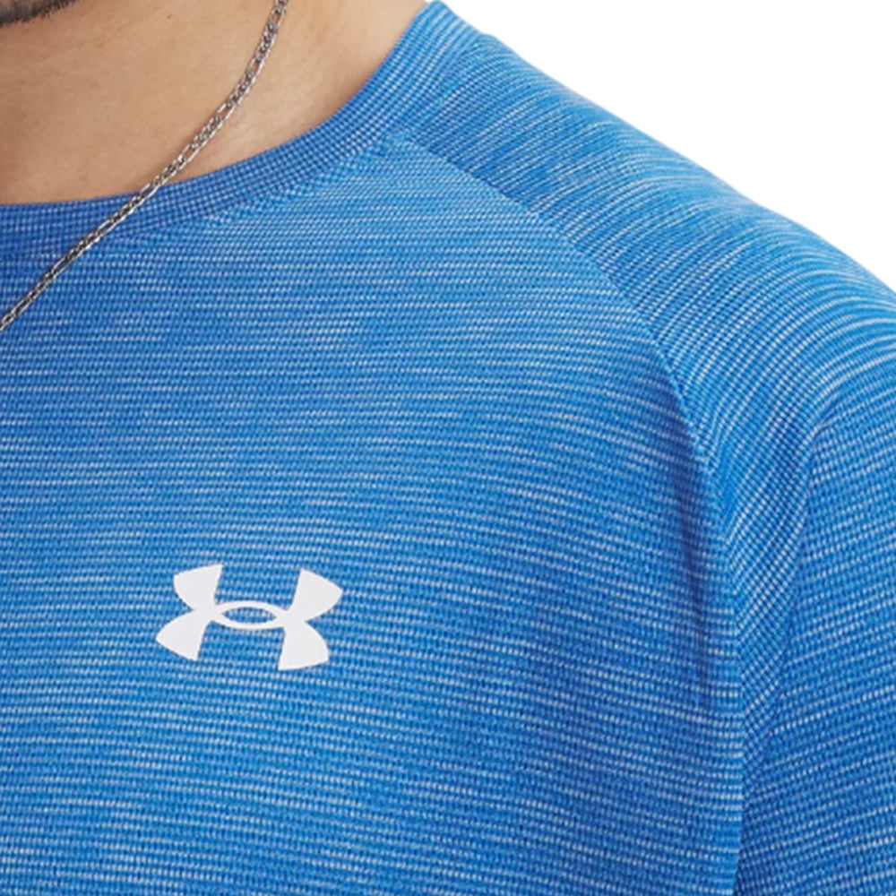 UNDER ARMOUR Tech™ Textured เสื้อออกกำลังกายผู้ชาย