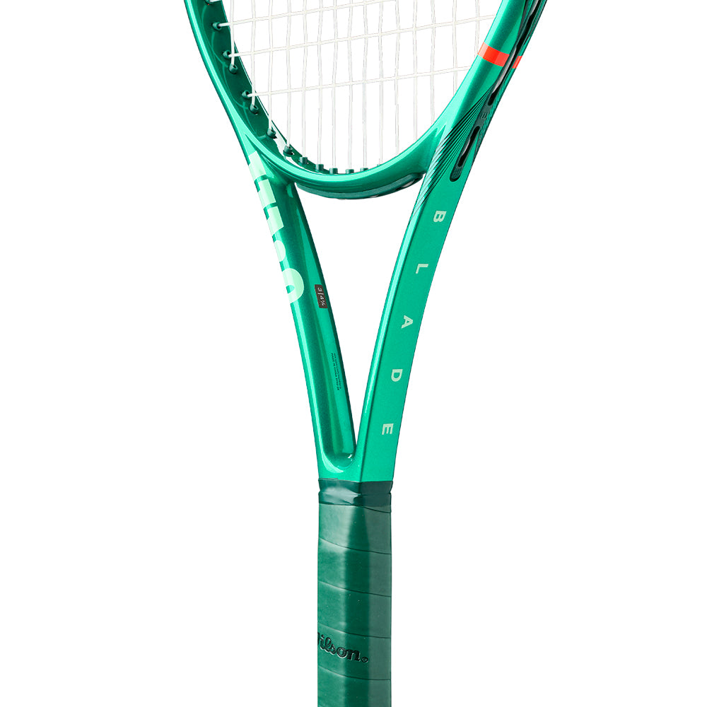 WILSON Blade 100 V10 300G Tennis Racket (Unstrung) - Supersports Thailand