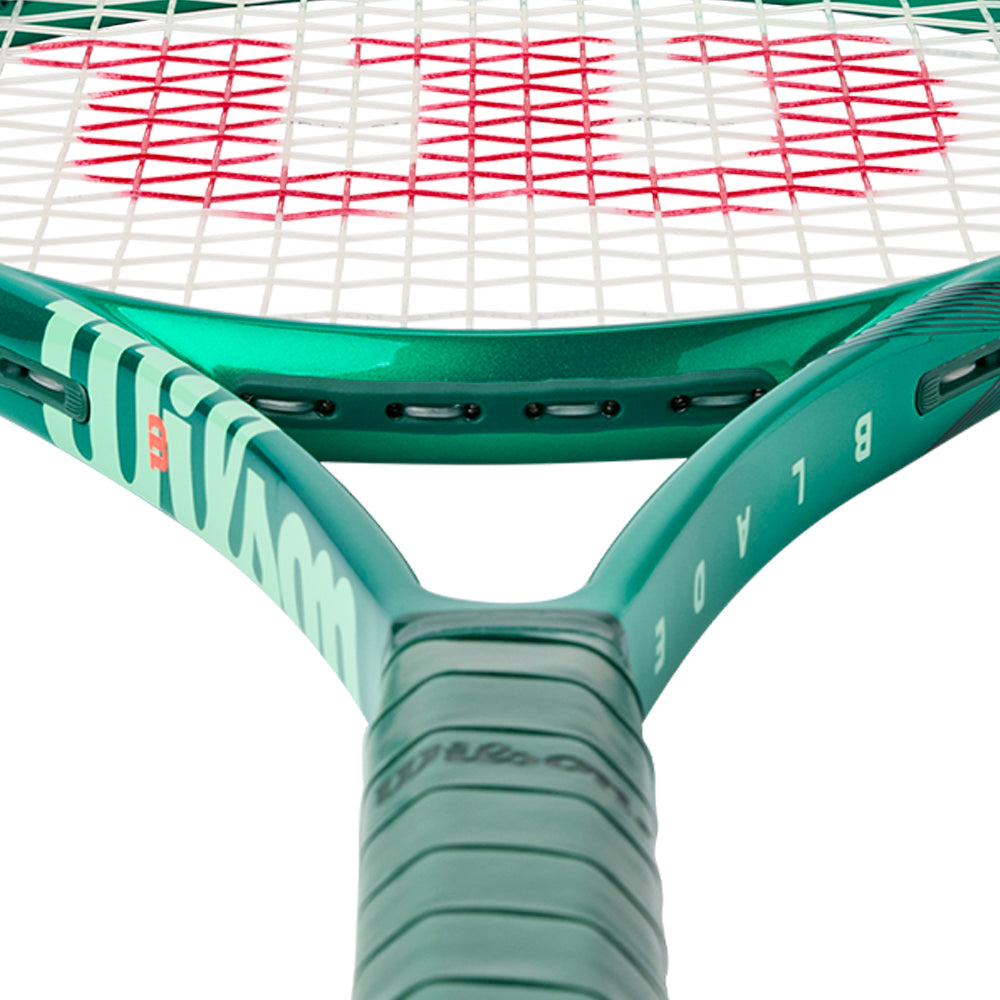 WILSON Blade 100L V10 285G Tennis Racket (Unstrung) - Supersports Thailand