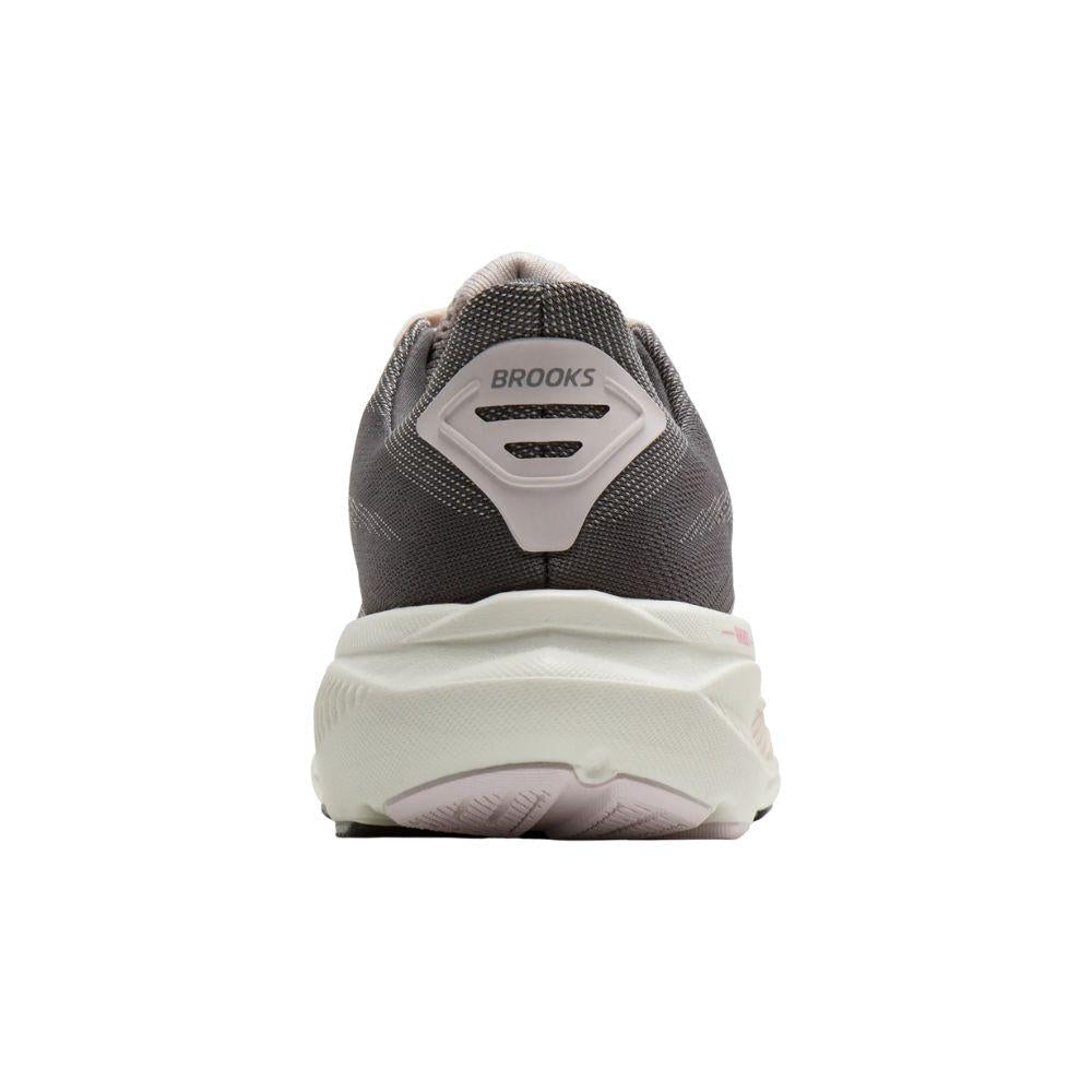 brooks-ghost-17-medium1b-rev-online-7705723.jpg