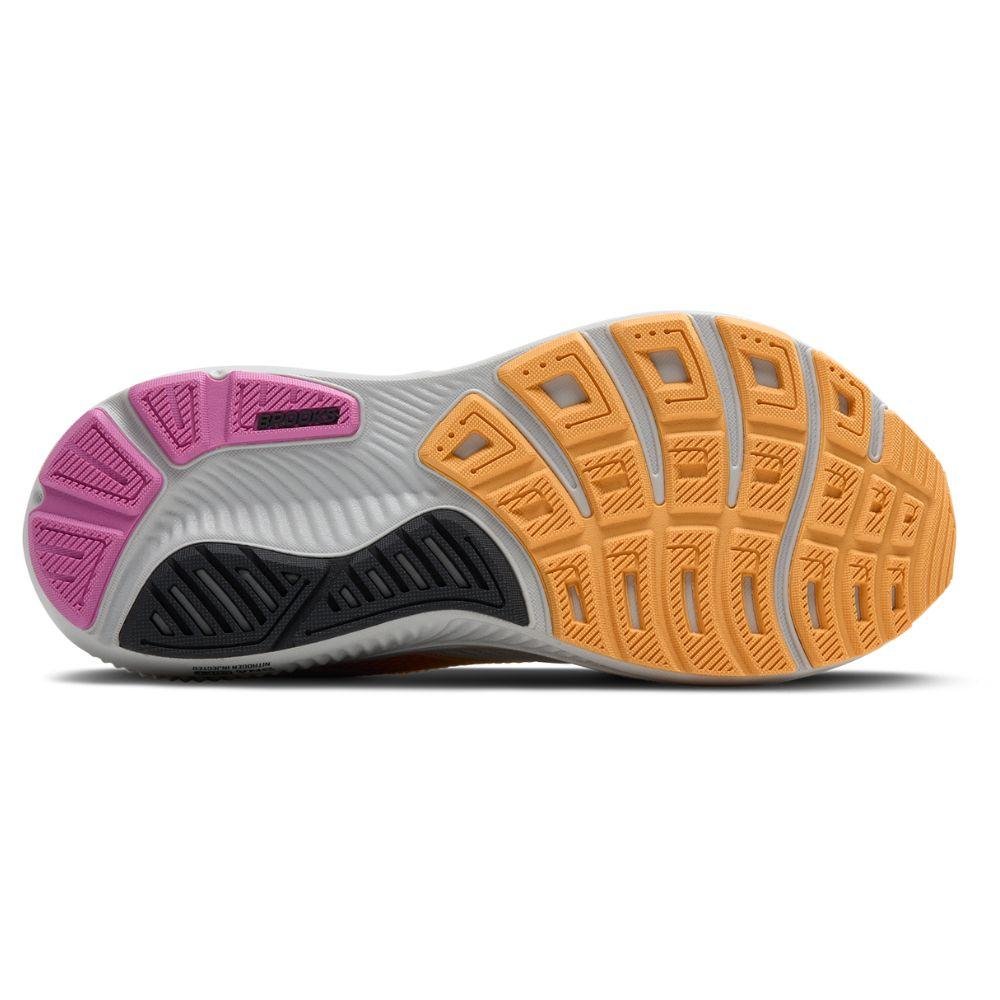brooks-ghost-17-wide2e-rev-online-1981815.jpg