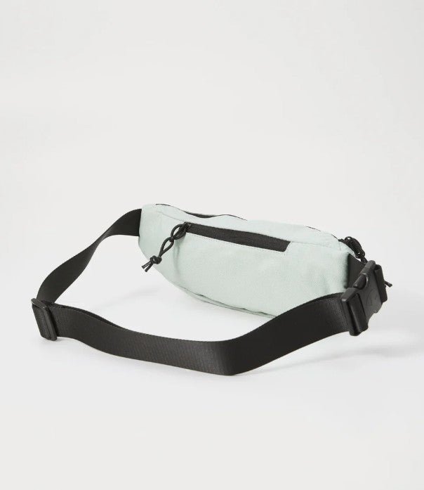 champion-belt-bag-unisexrev-online-5211769.jpg Supersports Thailand