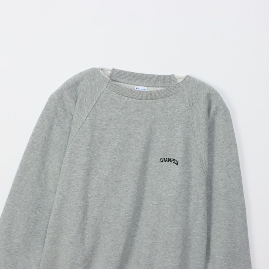 CHAMPION CREW NECK SWEATSHIRT เสื้อสเวตเชิ้ต ผู้หญิง CW-Z002-060 Grey - 1