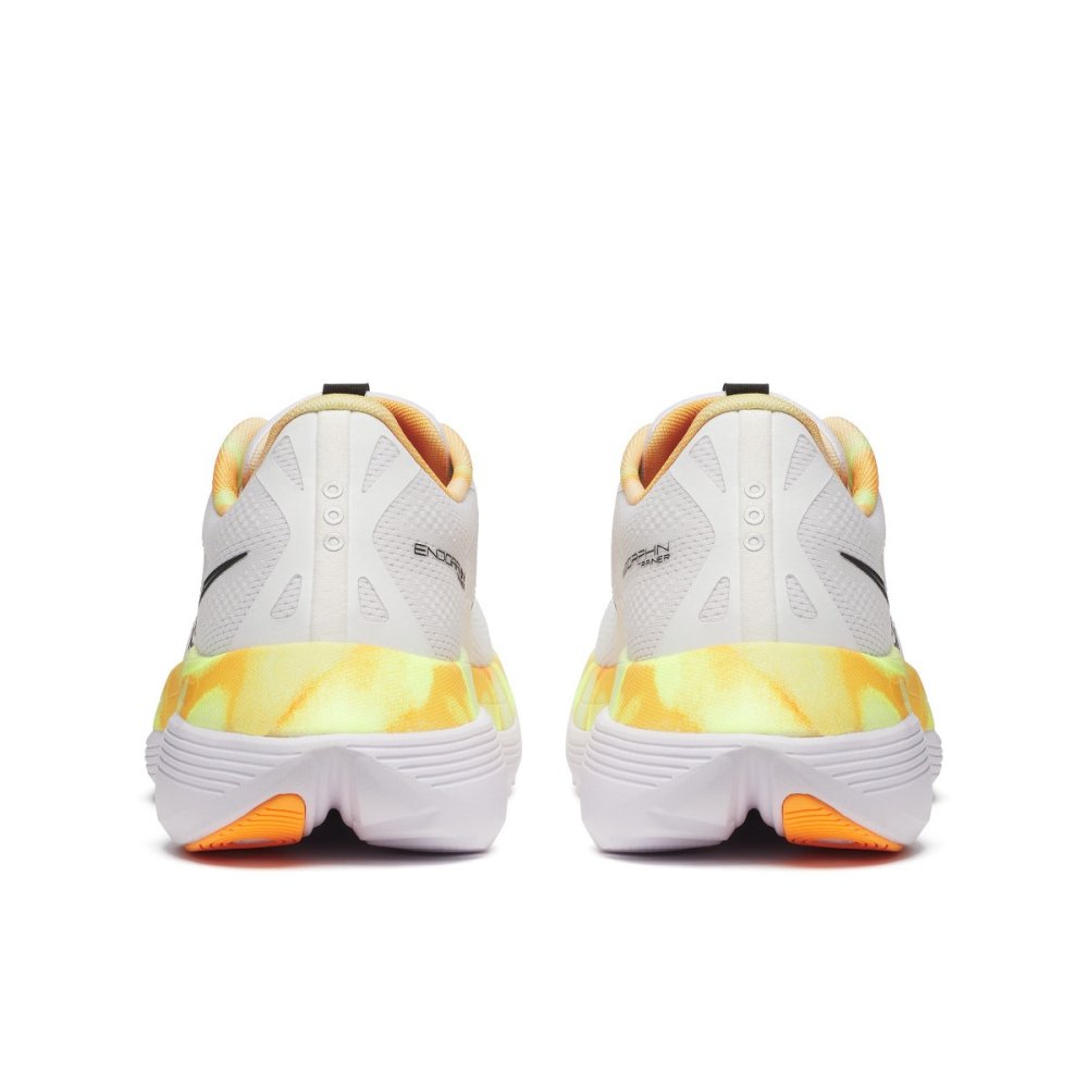 saucony-endorphin-trainer-menrev-online-7605893.jpg