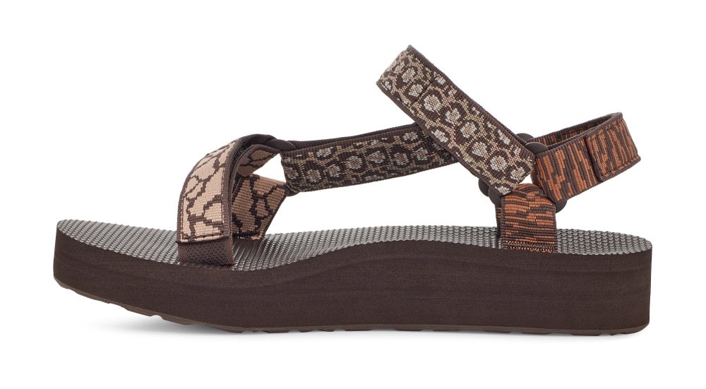 teva-w-midform-universal-womenrev-online-8297089.jpg